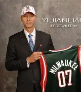 星空体育官网-字母哥打爆雷霆内线