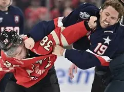 星空体育官网下载入口-意甲赛场上球员发生了一场激烈的肢体冲突对吗